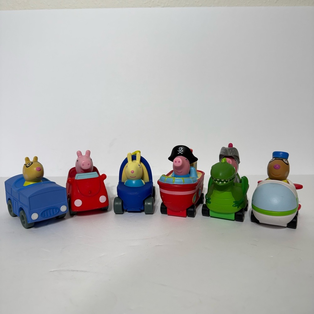 6 Peppa Pig Figures Free-Wheelin Friends Race Cars Vehicles Jazwares
